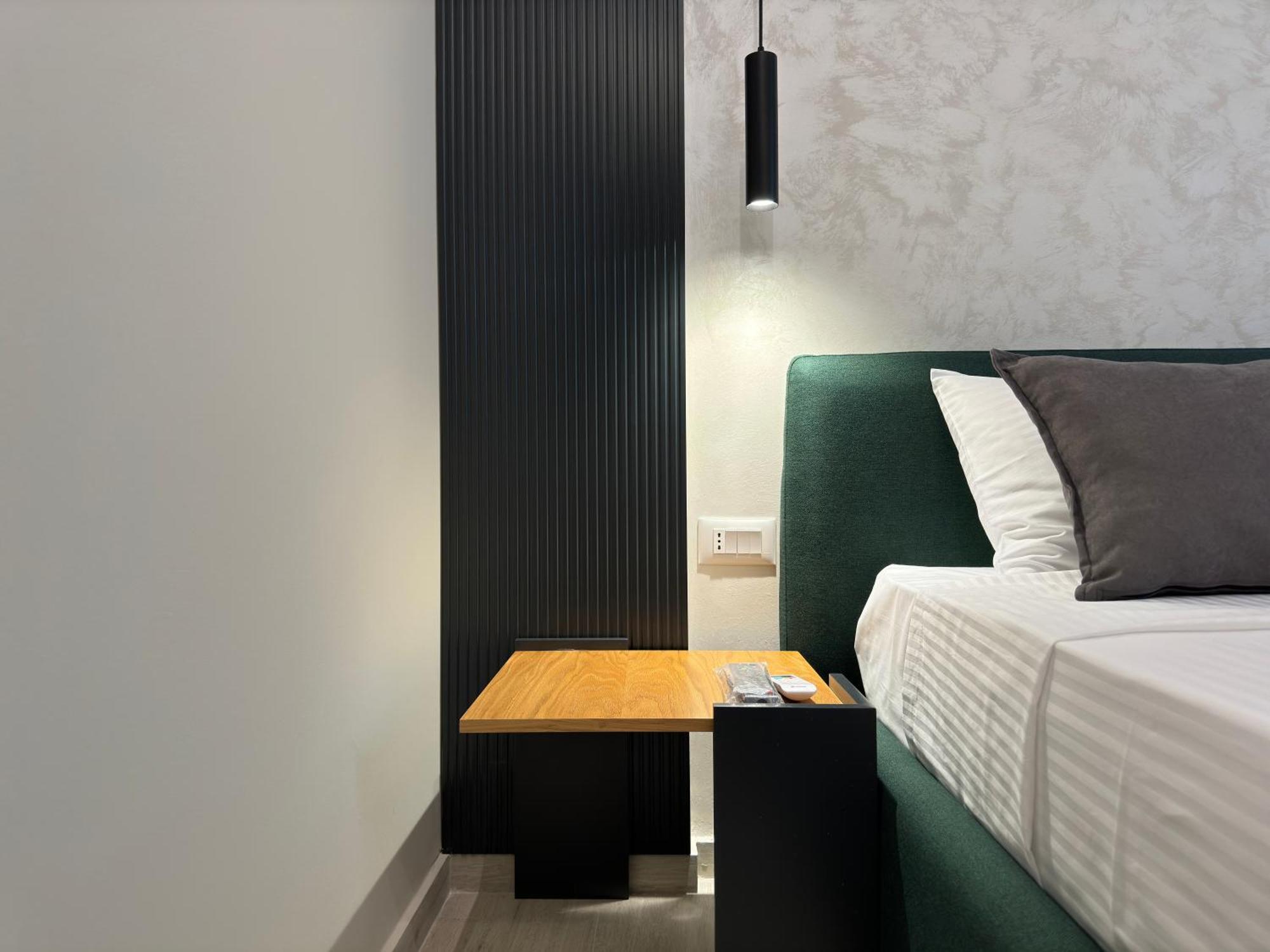 Twins Hotel Влёра Экстерьер фото